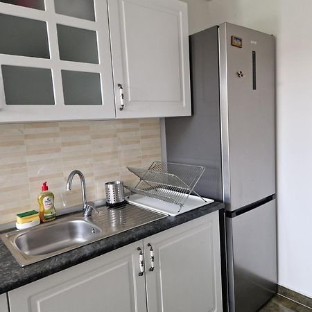 Apartament In Otopeni Exteriér fotografie